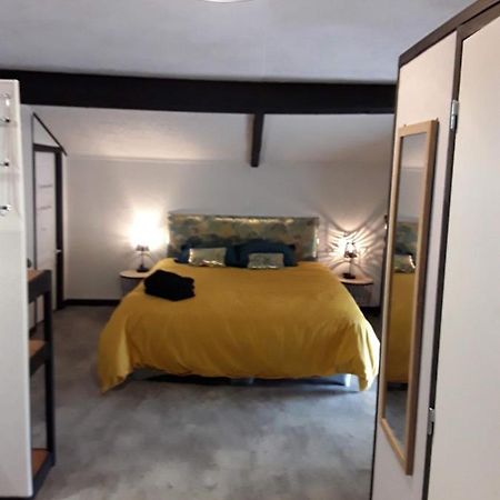 La Chambre D'A Cote Doulezon Exteriör bild