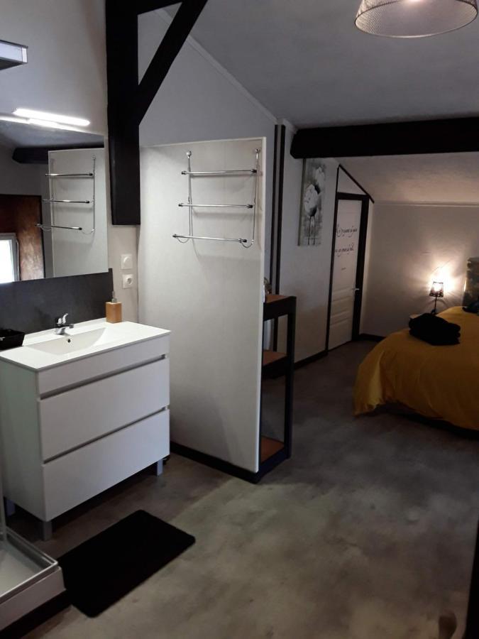 La Chambre D'A Cote Doulezon Exteriör bild